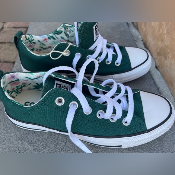 Green low top floral lining converse shoes size 7 - Picture 2 of 5